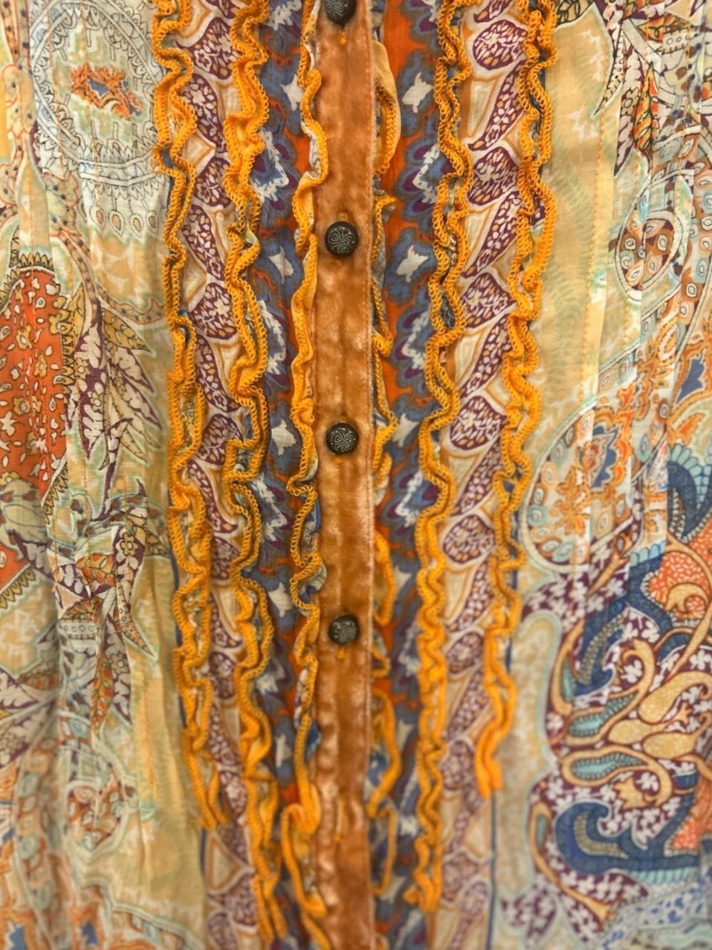 Soft Surroundings Ombre Paisley Boho Blouse Velvet Trim Button Front M - Picture 6 of 8